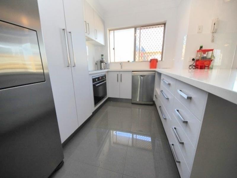 9 Montana Road, Mermaid Beach QLD 4218