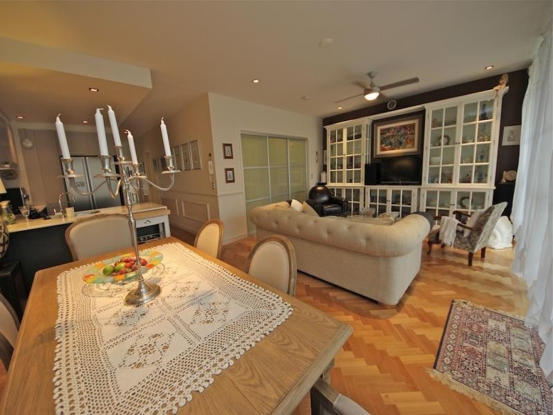 1024/3029 The Boulevard, Carrara QLD 4211