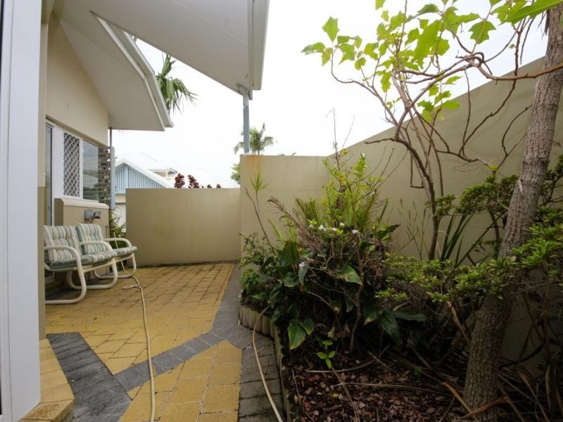 26/16 Crescent Avenue, Mermaid Beach QLD 4218