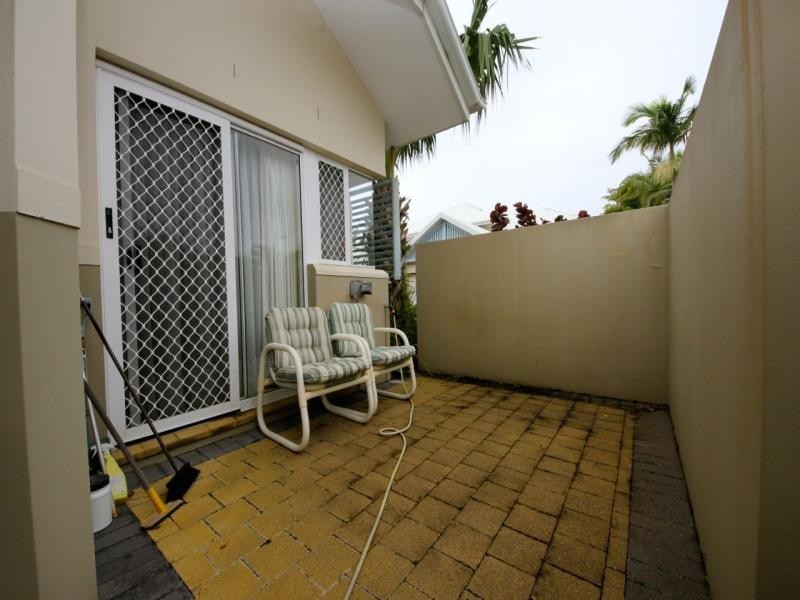 26/16 Crescent Avenue, Mermaid Beach QLD 4218