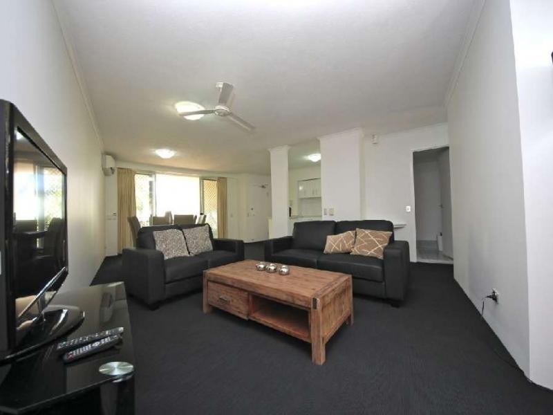 114/10 Alexandra Avenue, Mermaid Beach QLD 4218