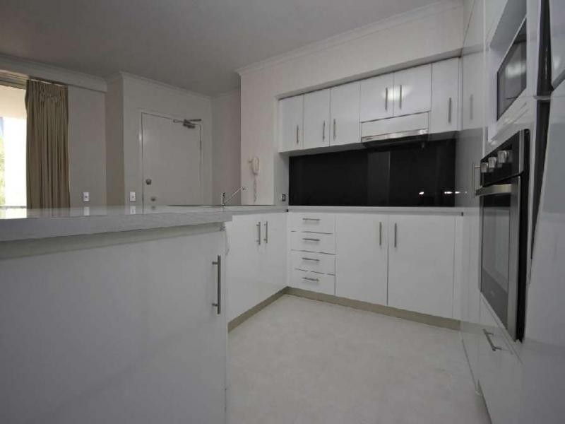 114/10 Alexandra Avenue, Mermaid Beach QLD 4218