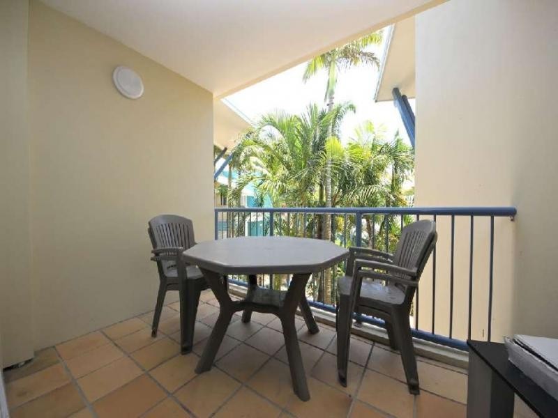 114/10 Alexandra Avenue, Mermaid Beach QLD 4218