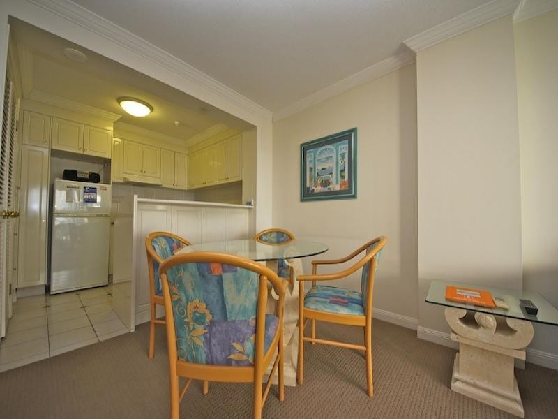 1606/90 Surf Parade, Broadbeach QLD 4218