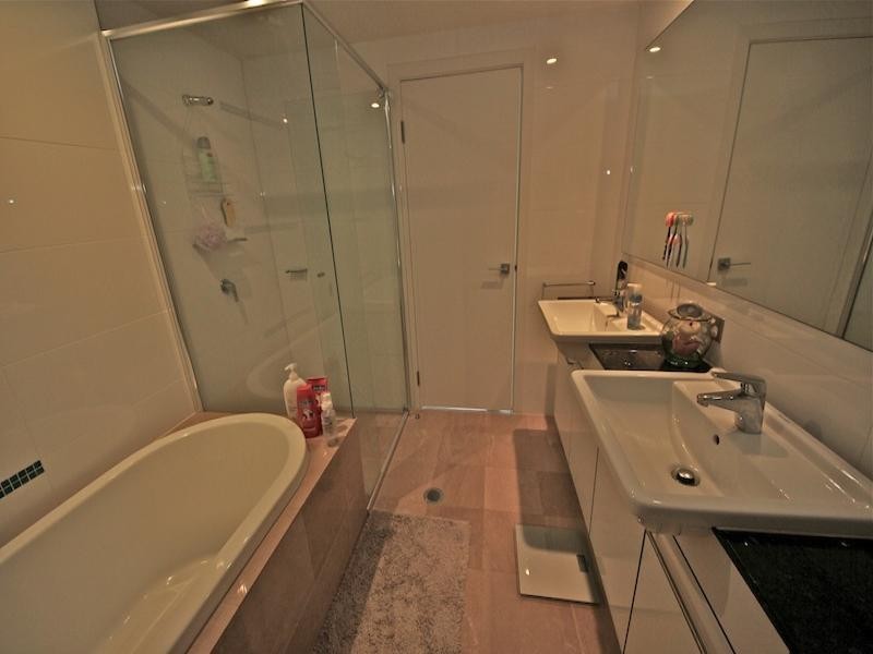 2305 Sierra Grand/25 Surf Parade, Broadbeach QLD 4218