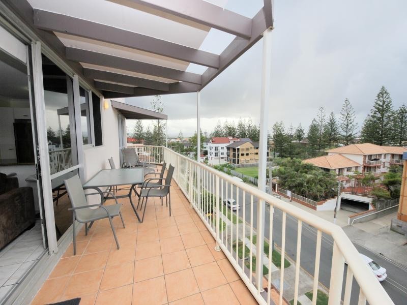 15/158 Hedges Avenue, Mermaid Beach QLD 4218