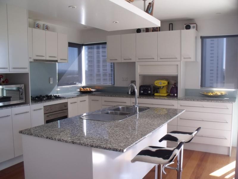22/19 Mermaid Avenue, Broadbeach QLD 4218