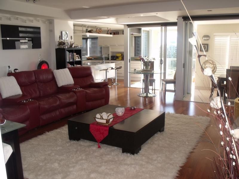 22/19 Mermaid Avenue, Broadbeach QLD 4218