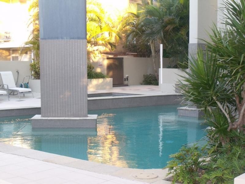 22/19 Mermaid Avenue, Broadbeach QLD 4218