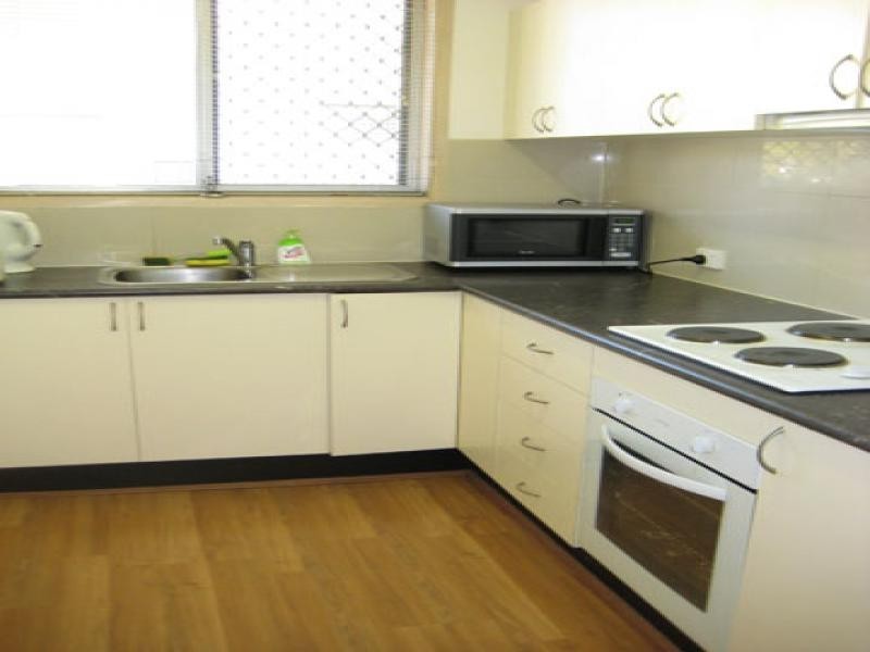 2/21 first avenue, Surfers Paradise QLD 4217