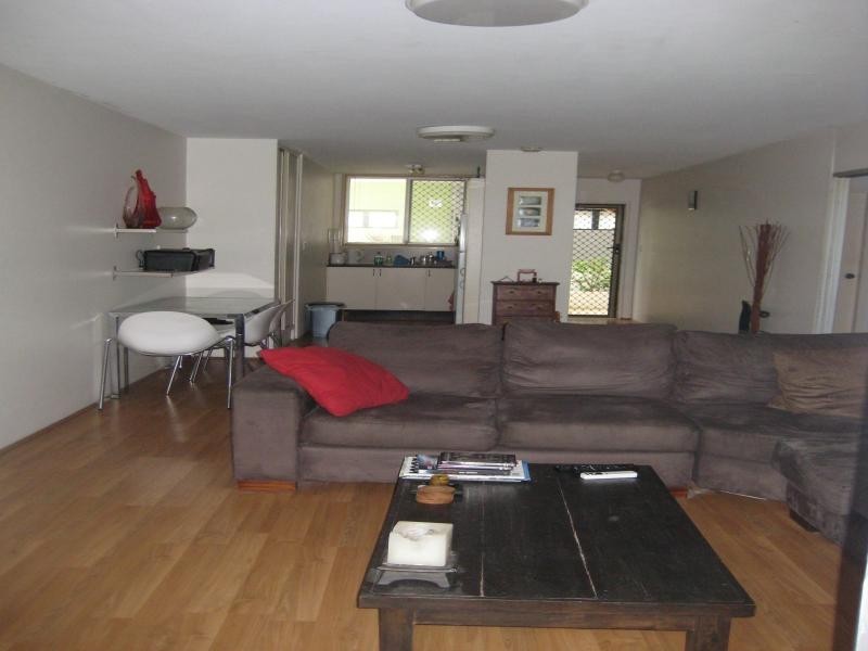 2/21 first avenue, Surfers Paradise QLD 4217