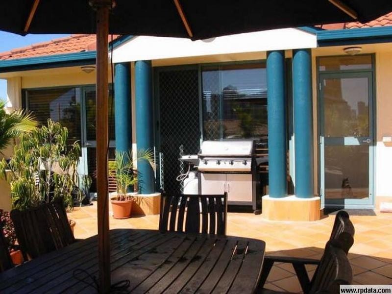 24/12 Monte Carlo Ave, Surfers Paradise QLD 4217