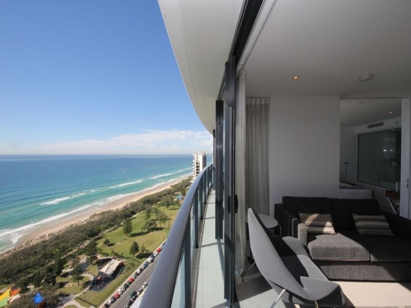 3104/4 Oracle, Charles Avenue, Broadbeach QLD 4218