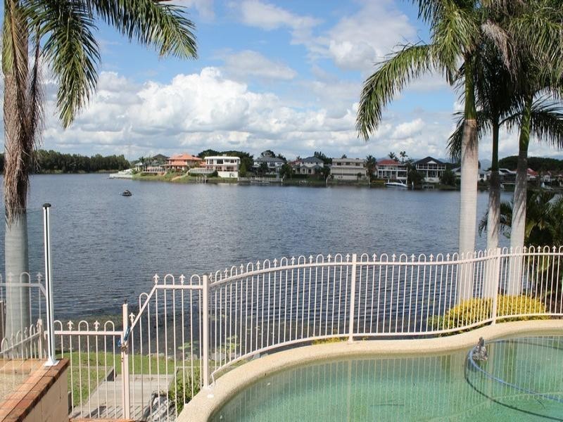 31 Cayman Drive, Clear Island Waters QLD 4226