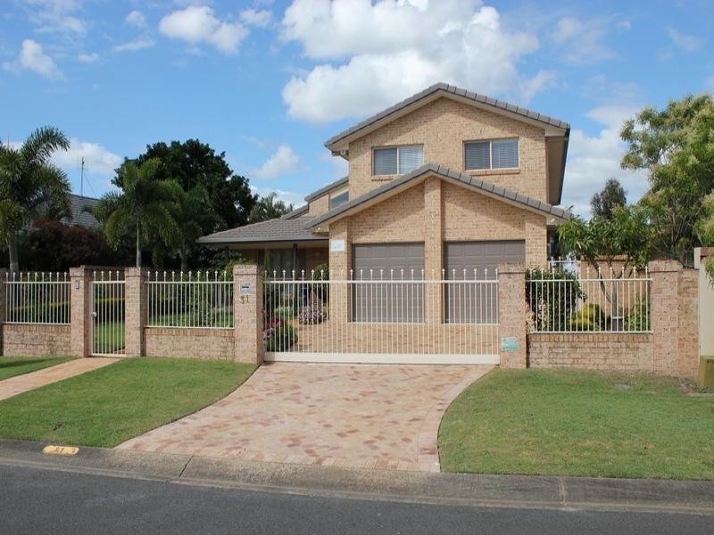 31 Cayman Drive, Clear Island Waters QLD 4226