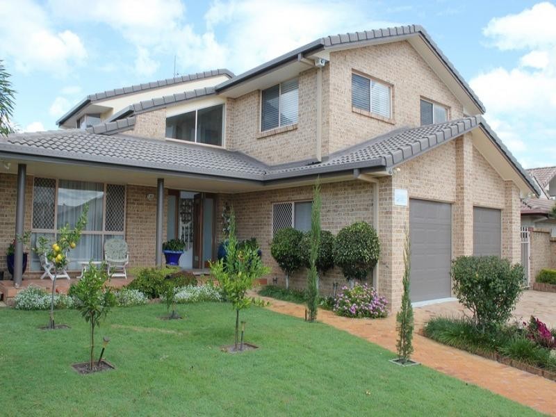 31 Cayman Drive, Clear Island Waters QLD 4226