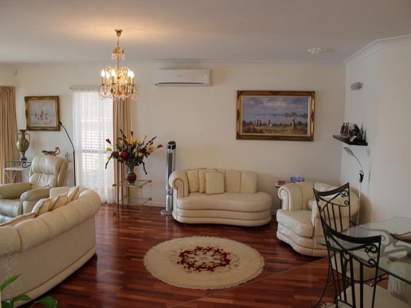 31 Cayman Drive, Clear Island Waters QLD 4226