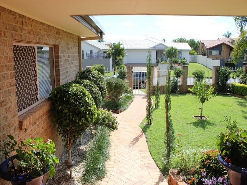31 Cayman Drive, Clear Island Waters QLD 4226