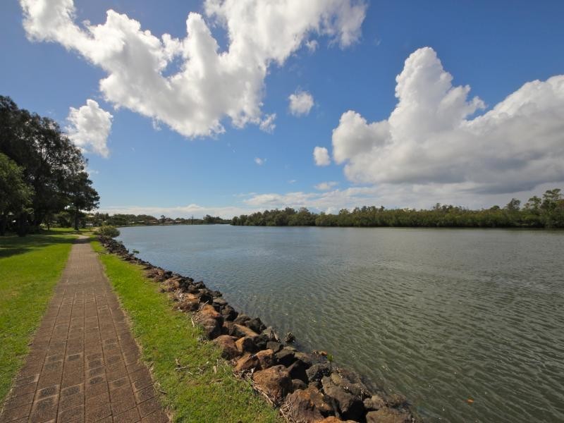 95 Sunset Blvd, Tweed Heads NSW 2485
