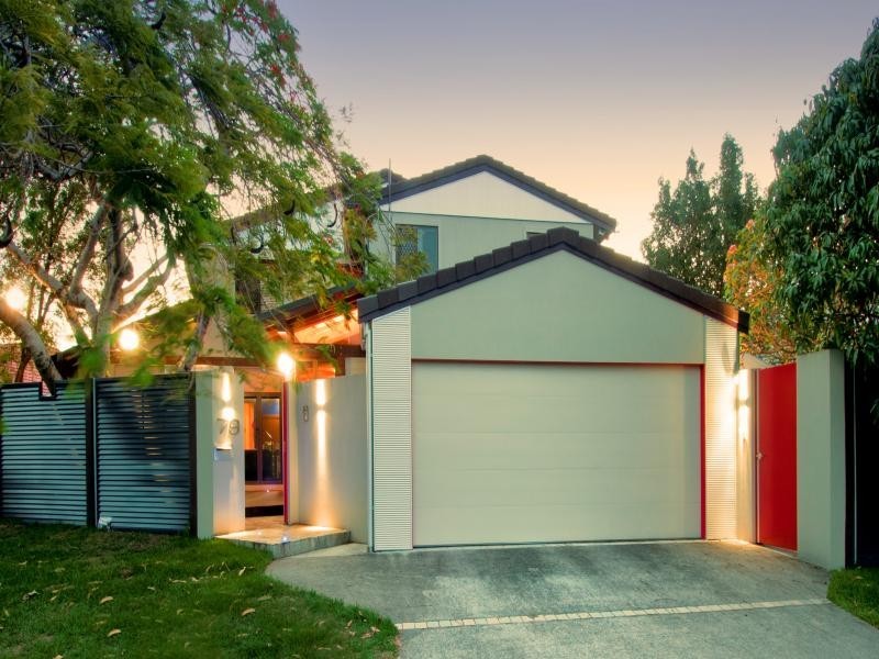 79 Clear Island Road, Broadbeach Waters QLD 4218