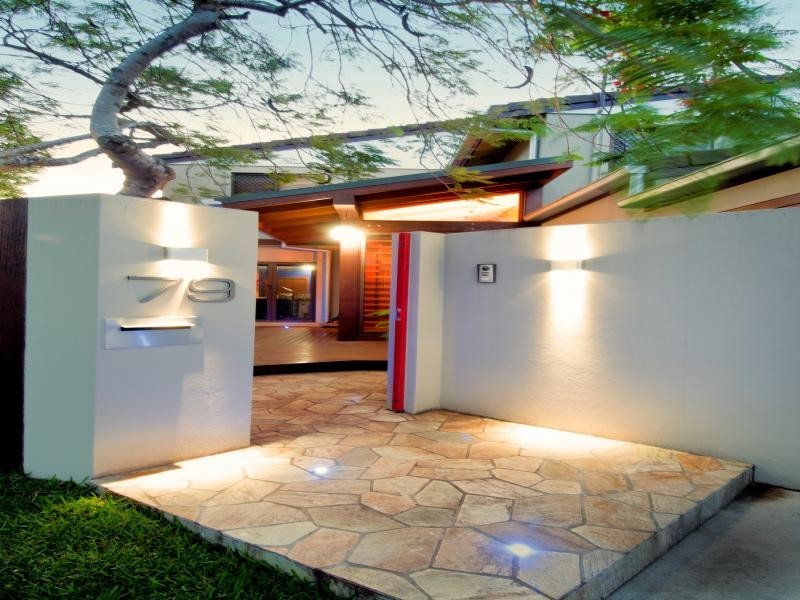79 Clear Island Road, Broadbeach Waters QLD 4218
