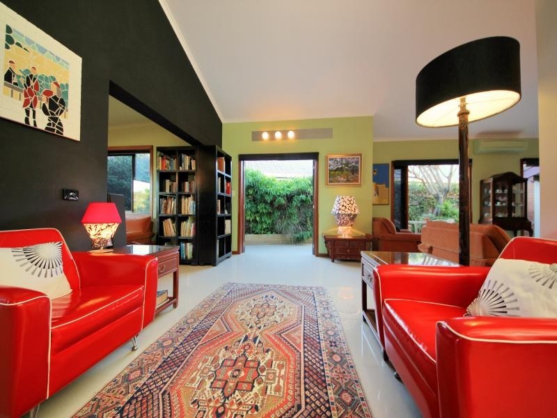 79 Clear Island Road, Broadbeach Waters QLD 4218