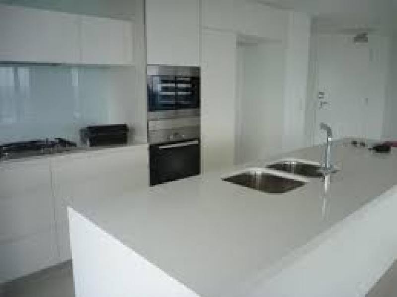 21102/21 Elizabeth Avenue, Broadbeach QLD 4218