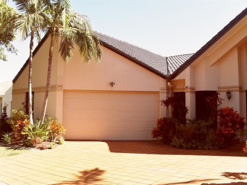 Hope Island QLD 4212