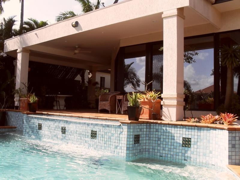 Hope Island QLD 4212