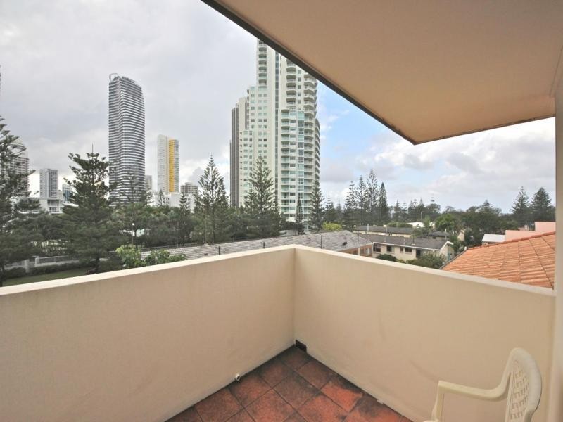 26/9-13 Margaret Ave, Broadbeach QLD 4218