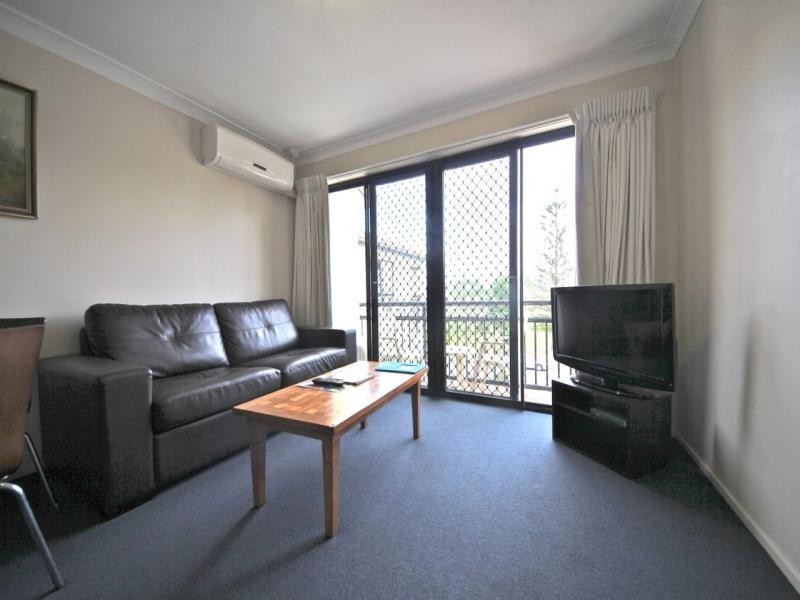 26/9-13 Margaret Ave, Broadbeach QLD 4218