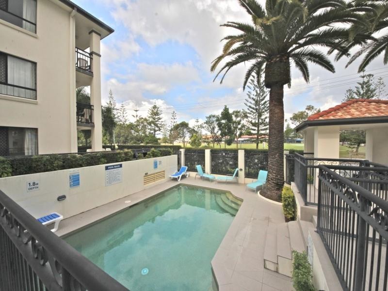 26/9-13 Margaret Ave, Broadbeach QLD 4218