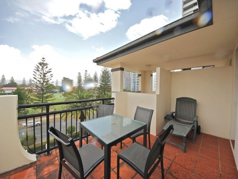 26/9-13 Margaret Ave, Broadbeach QLD 4218