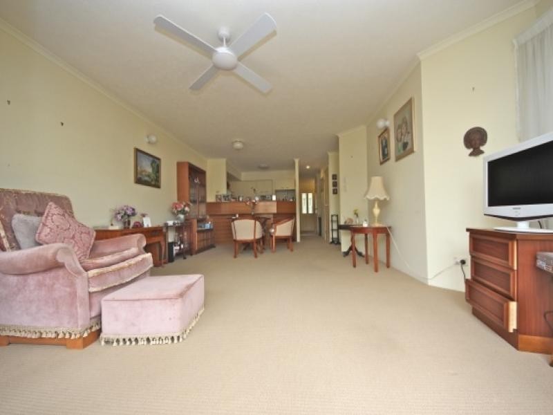 26/16 Cresent Ave, Mermaid Beach QLD 4218