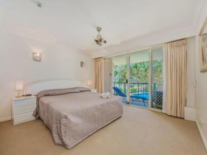100 Old Burleigh Road, Broadbeach QLD 4218
