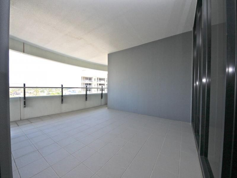 89 Surf Parade, Broadbeach QLD 4218