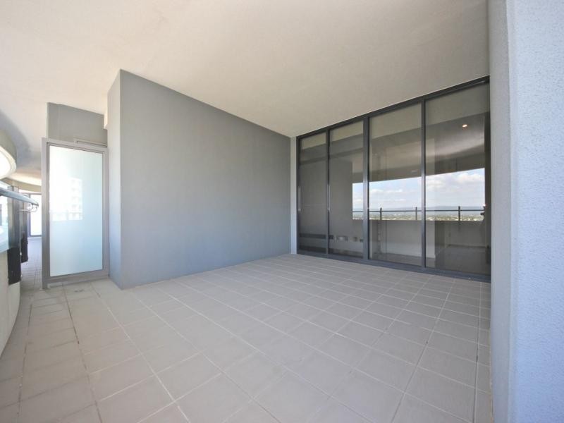 89 Surf Parade, Broadbeach QLD 4218