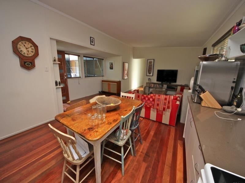 7 Ventura Road, Mermaid Beach QLD 4218