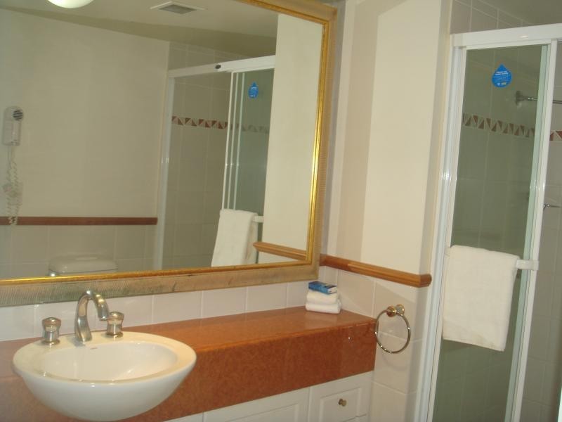 1104/90 Surf Parade, Broadbeach QLD 4218