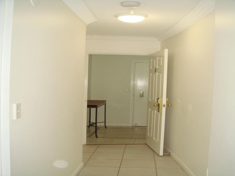 1104/90 Surf Parade, Broadbeach QLD 4218