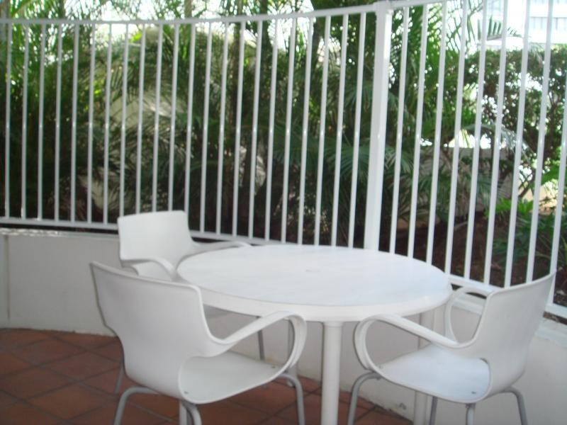 1104/90 Surf Parade, Broadbeach QLD 4218