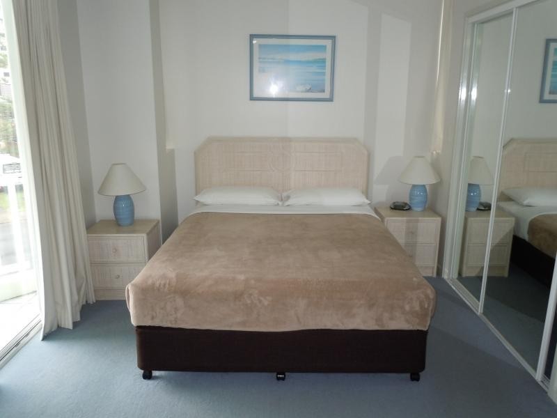 5/13-15 Anne Avenue, Broadbeach QLD 4218