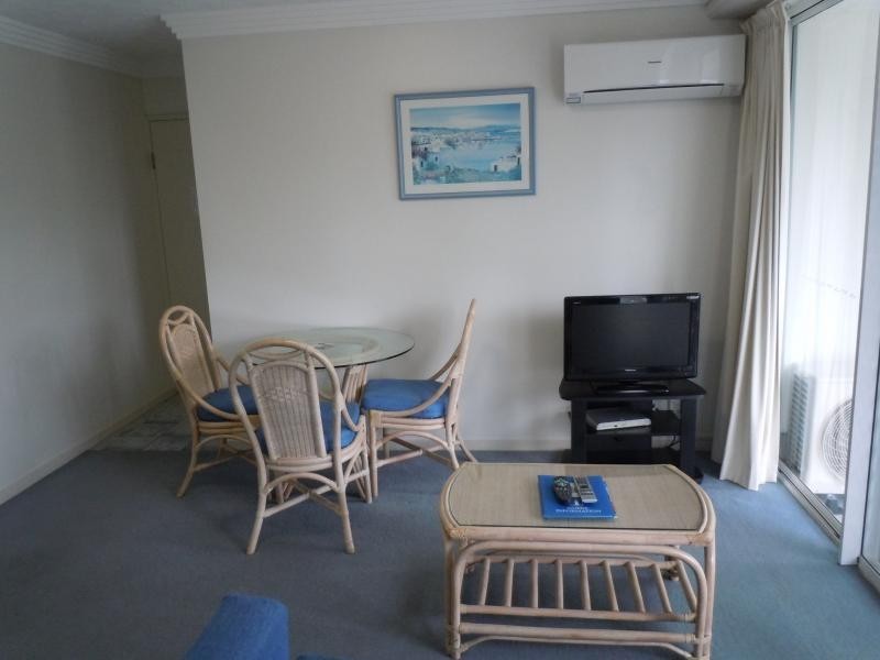 5/13-15 Anne Avenue, Broadbeach QLD 4218