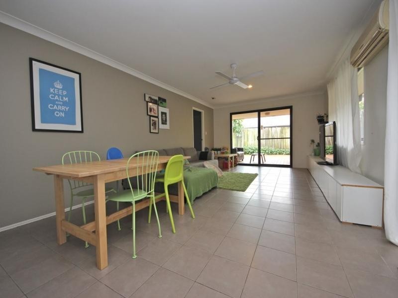 4/13 Schneider Avenue, Labrador QLD 4215