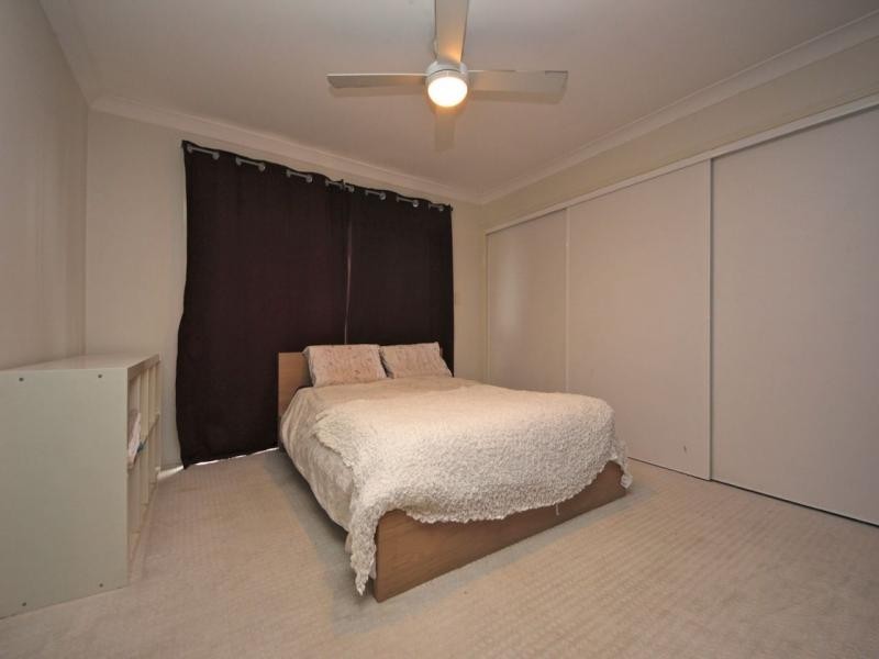 4/13 Schneider Avenue, Labrador QLD 4215