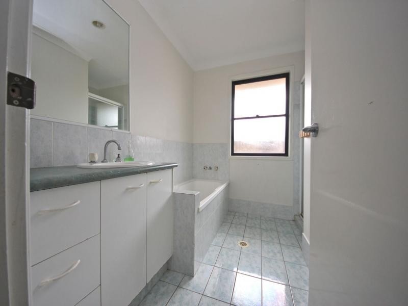 4/13 Schneider Avenue, Labrador QLD 4215