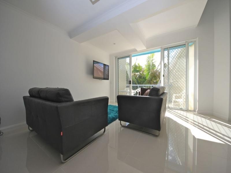 10-16 Alexandra Avenue, Broadbeach QLD 4218