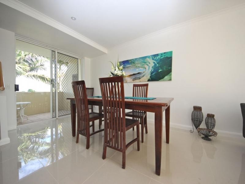 10-16 Alexandra Avenue, Broadbeach QLD 4218