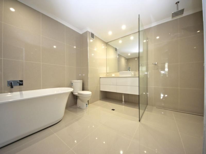 10-16 Alexandra Avenue, Broadbeach QLD 4218