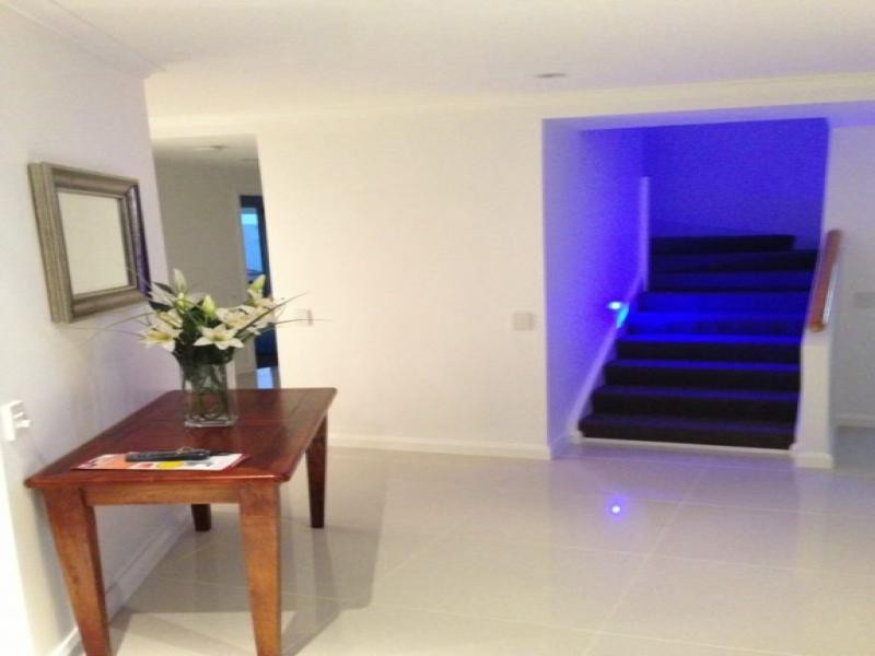 10-16 Alexandra Avenue, Broadbeach QLD 4218